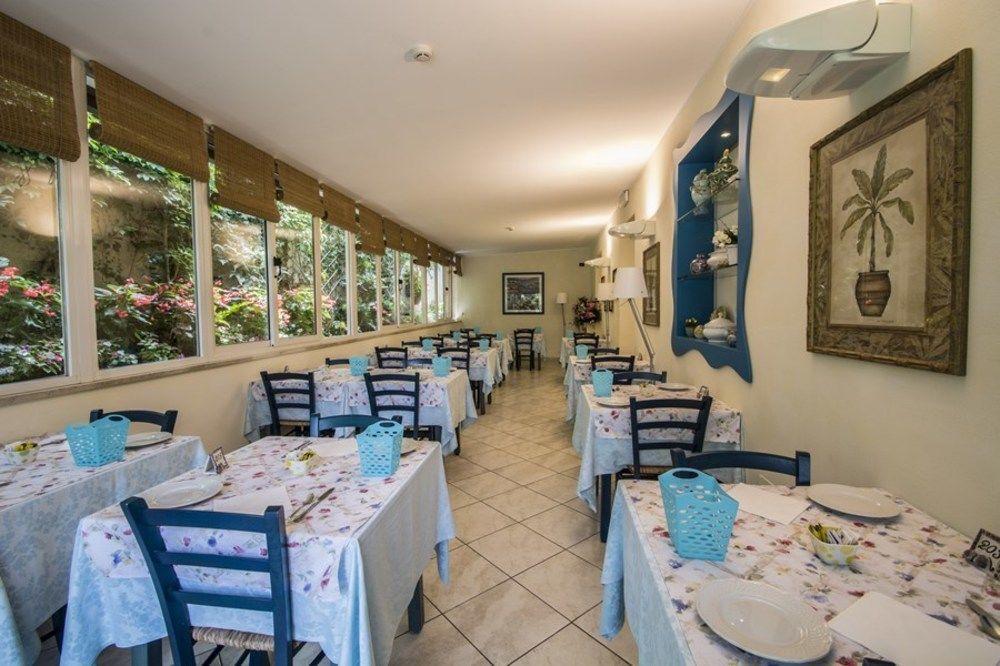 Hotel Riviera Blu Tirrenia Exterior foto