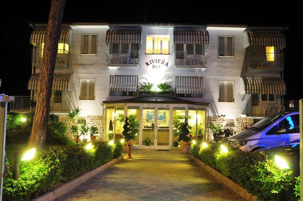 Hotel Riviera Blu Tirrenia Exterior foto